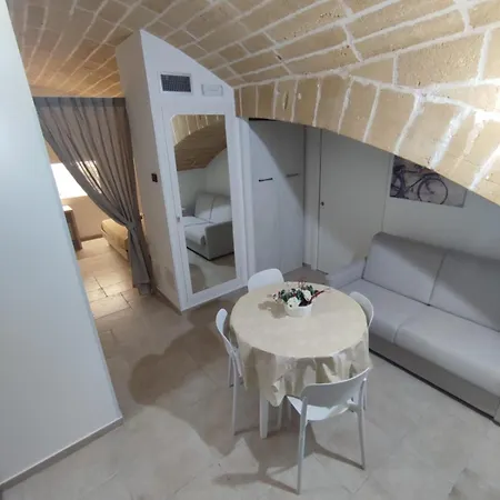Officine Trani Apartment Tuglie